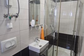 Crikvenica apartman sa garažom, Crikvenica, شقة