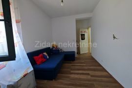 Kuća Jakovo 244 m2 povoljno, Surčin, Maison