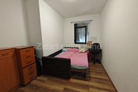 Kuća Jakovo 244 m2 povoljno, Surčin, Maison