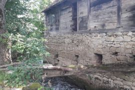 SLUNJ - PLITVICE, MLIN I 5 OBJEKATA NA KORANI, 20000 M2! PRILIKA!, Slunj, Terreno