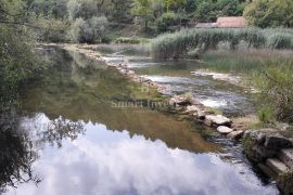 SLUNJ - PLITVICE, MLIN I 5 OBJEKATA NA KORANI, 20000 M2! PRILIKA!, Slunj, Terreno