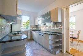 Zagreb, Vinogradska, četverosoban stan s dva PM i vrtom NKP 225 m2, Zagreb, Apartamento