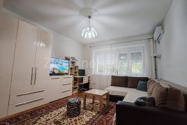 Paviljoni, komforan dvosoban stan od 52m2, Novi Beograd, Wohnung