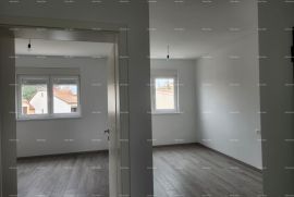 Stan Pula, Valdebek, nova , manja stambena zgrada. Apartman , cijela etaža., Pula, Kвартира