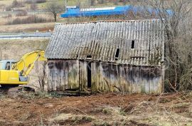 OROVAC ( Otočac ) kuća prizemnica, pomoćna zgrada, vrt, oranica, Otočac, Σπίτι