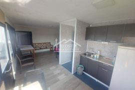 Smederevo - Splav sa kućicom - 42m2 ID#22339, Smederevo, Casa