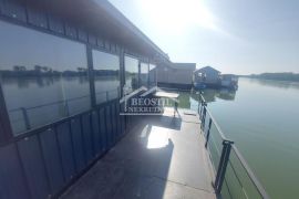 Smederevo - Splav sa kućicom - 42m2 ID#22339, Smederevo, Casa