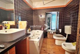 Matulji, dvojna prizemnica s 510m2 okućnice, Matulji, Maison