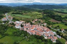 Građevinsko zemljište Prodaja građevinskog zemljišta. Pazin, Trviž, Pazin, Terra