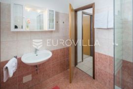 Poreč, Mugeba vila s bazenom i apartmanima, Poreč, Casa