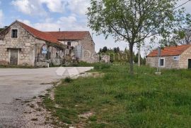 GRAĐEVINSKO ZEMLJIŠTE, OTOK HVAR, Sućuraj, Land