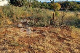 Građevinsko zemljište s otvorenim pogledom na more, Vodnjan, Land