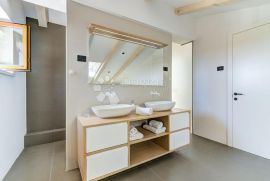 Preluk Apartman br. 12, Rijeka, Appartamento