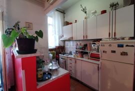 RIJEKA, CENTAR, stan 100 m2,  u centru grada na traženoj lokaciji, Rijeka, Apartamento