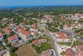 Rovinj, okolica, starina sa zemljištem na top lokaciji, Rovinj, Kuća