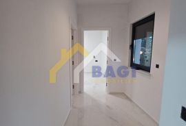 DIKLO ZADAR STAN 70m2 BLIZINA MORA, Zadar, Appartamento