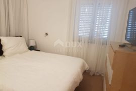 OTOK KRK, OMIŠALJ - Uređeni apartman 20 metara od mora, Omišalj, Appartement