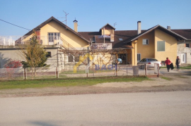 SMJEŠTAJ ZA RADNIKE - SISAK - Janaf, Sisak, Casa