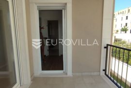 Savudrija, Crveni vrh, moderna kvalitetna vila s bazenom, NKP 250m2, Umag, House