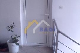 Villa sa 5 apartmana - Šilo otok Krk, Dobrinj, Σπίτι