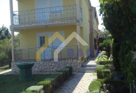 Villa sa 5 apartmana - Šilo otok Krk, Dobrinj, Σπίτι