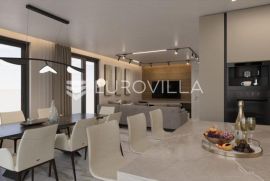 Istra, Rovinj, penthouse E na dvije etaže na drugom katu s liftom i krovnom terasom NKP 152,82m1, Rovinj, Flat