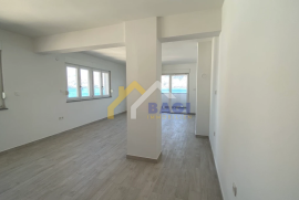 RAŽANAC APARTMANI 1. RED DO MORA, Ražanac, Wohnung