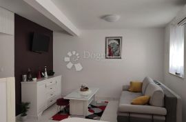 BELVEDER ADAPTIRAN STAN 55M2, Rijeka, Daire