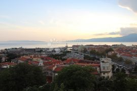 BULEVARD STAN 136M2 SA PANORMASKIM POGLEDOM!, Rijeka, Daire