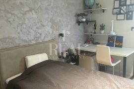 Hosti, luksuzna etaža, 4S+DB, 217m2, Rijeka, Flat