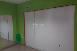 RIJEKA, Centar-poslovni prostor 29 m2 u središtu grada, Rijeka, Коммерческая недвижимость