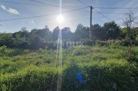 ISTRA, PIĆAN - Građevinsko zemljište s lijepim pogledom, Pićan, Zemljište