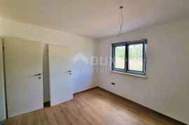 ISTRA, POREČ, OKOLICA - Stan u prizemlju sa vrtom, Poreč, Appartment