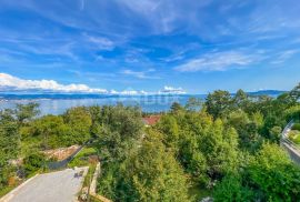 OPATIJA, LOVRAN - jedinstvena vila blizu Opatije s unutarnjim bazenom, panoramski pogled na more, okružena zelenilom, Opatija - Okolica, Дом