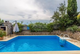 OTOK KRK, NJIVICE - Apartman s bazenom, Omišalj, Appartamento