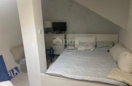 OTOK KRK, NJIVICE - Apartman s bazenom, Omišalj, Appartamento