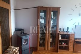 Lovran stan 122m2 građevinski teren,okućnica, garaža !, Lovran, Appartment