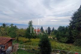 Lovran stan 122m2 građevinski teren,okućnica, garaža !, Lovran, Daire