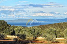 RIJETKOST NA TRŽIŠTU STANCIJA SA PANORAMSKIM POGLEDOM!, Marčana, Casa