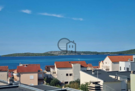 Jednoetažni trosobni stan , pogled na more, Šibenik - Okolica, Wohnung