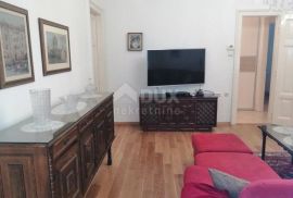 RIJEKA, CENTAR - Gospodski stan u centru, s liftom, Rijeka, Flat