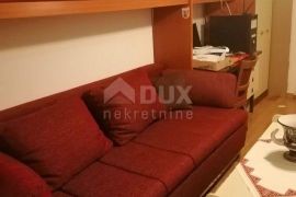 RIJEKA, CENTAR - Gospodski stan u centru, s liftom, Rijeka, Flat