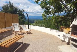 OTOK KRK, DOBRINJ - Rustikalna kuća s jacuzzijem, Dobrinj, Haus