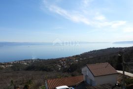 OPATIJA, IČIĆI, POLJANE- 2 starine 300m2 + građevinsko zemljište 2187m2 (+ 3475m2 negrađevinsko)  s panoramskim pogledom na more za apartmane/ obiteljsku kuću/ kuću za iznajmljivanje- odmor s bazenom, Opatija - Okolica, Famiglia