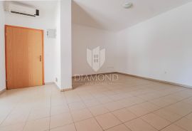 Novigrad, okolica! Simpatičan studio apartmanu prizemlju!, Novigrad, Stan