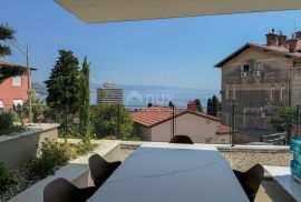 OPATIJA, CENTAR – luksuzan objekt od 155m2 s privatnim bazenom, wellness, concierge, recepcija, garaža, Opatija, Daire