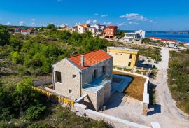 ZADAR, NOVIGRAD - Visoko kvalitetna kamena kuća 150 m od mora, Novigrad, Casa