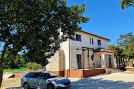 ISTRA, BARBAN - Prekrasna vila u mirnom naselju, Barban, بيت