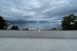 OPATIJA, stan od 224 m2 u roh bau fazi + apartman 39 m2, s panoramskim pogledom na Kvarner, Opatija, Stan