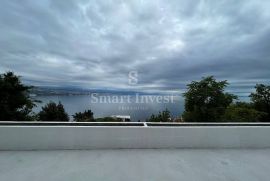 OPATIJA, stan od 224 m2 u roh bau fazi + apartman 39 m2, s panoramskim pogledom na Kvarner, Opatija, Stan